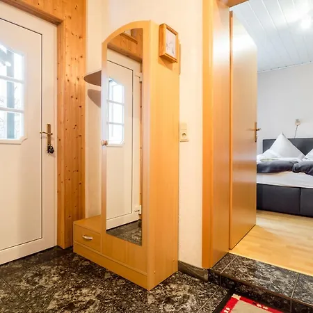 公寓 Ruhiges Am Waldrand Mit Schlossblick *