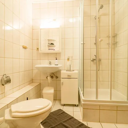 公寓 Ruhiges Am Waldrand Mit Schlossblick *