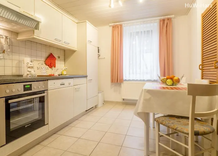 Ruhiges Am Waldrand Mit Schlossblick